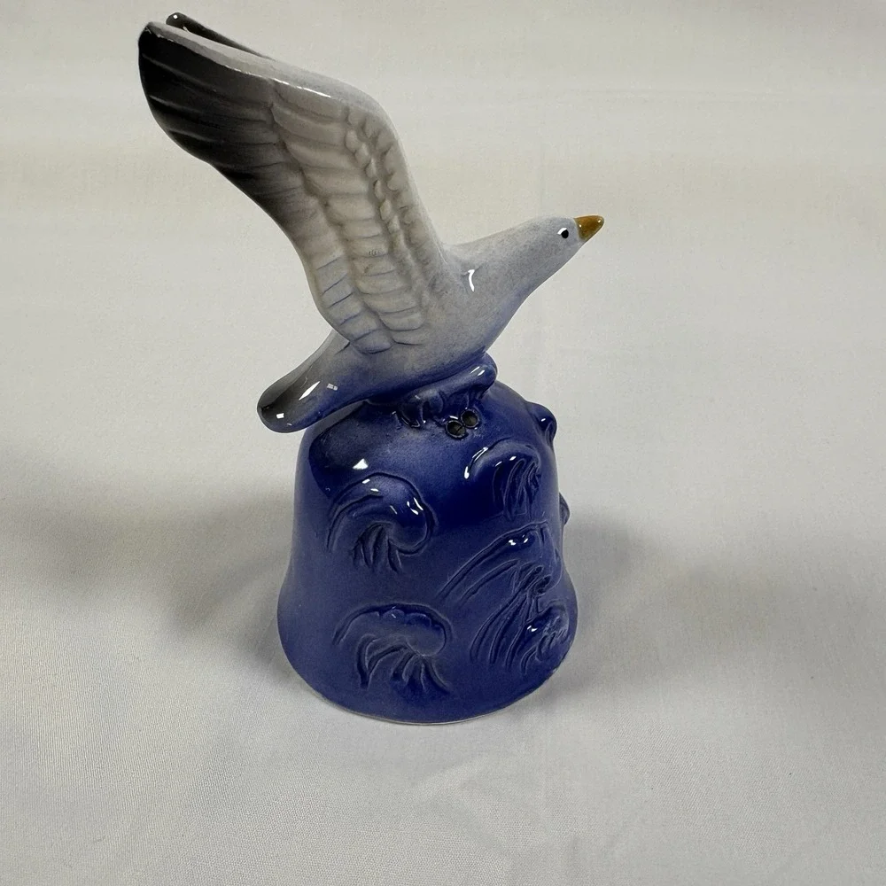 Vintage Monterey CA Ceramic Bell Seagull Ocean Waves California S2-383